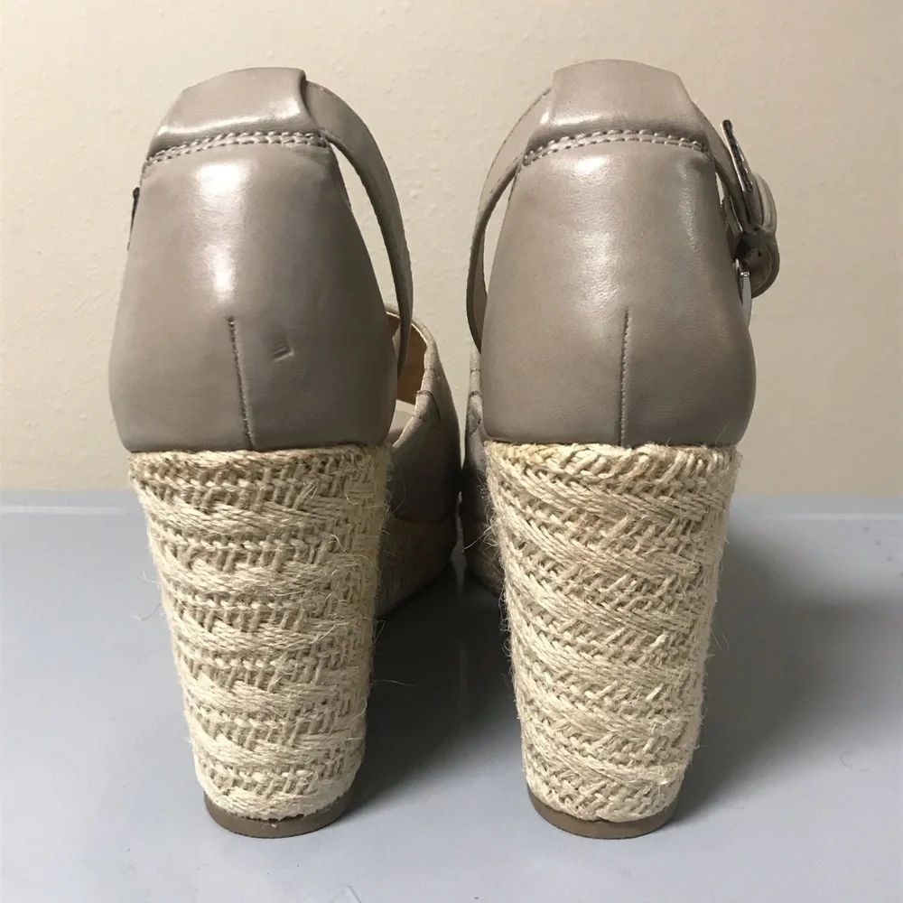 BIG BUDDHA / Gray/Tan Platform Espadrille Wedge Sandal Size 11